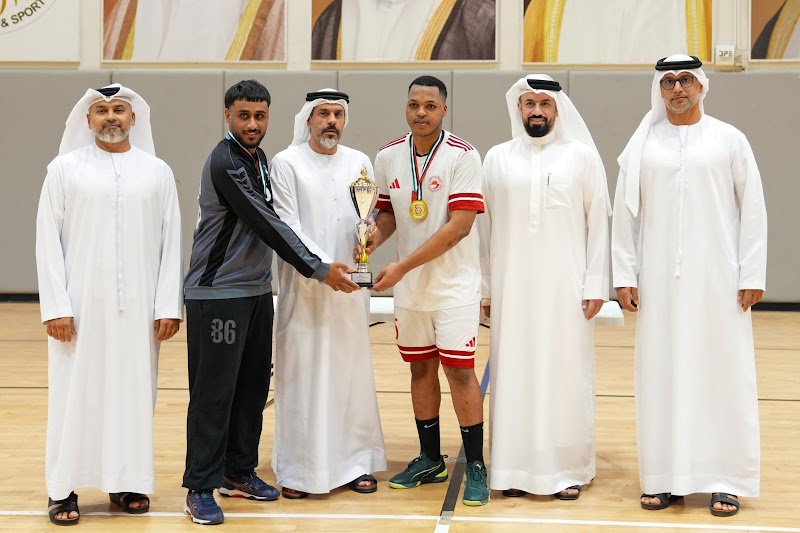 ياسر علاي النقبي يتوج الشارقة بطلاً لكأس الإمارات لناشئي اليد