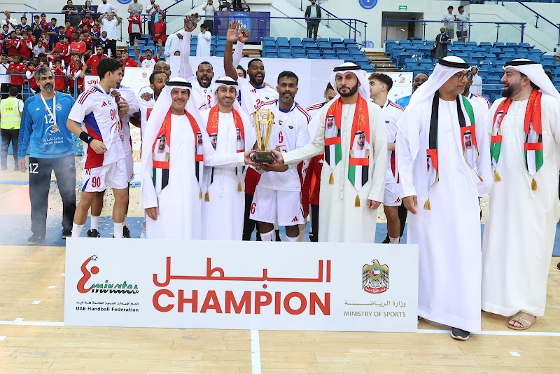 سعود إبراهيم يتوج الشارقة بكأس سوبر اليد